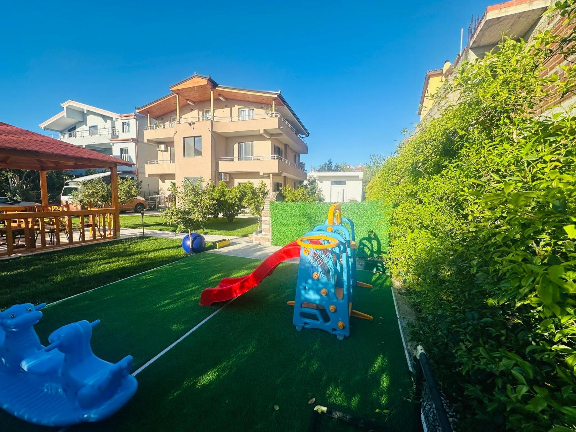 Sarvi * Durrës