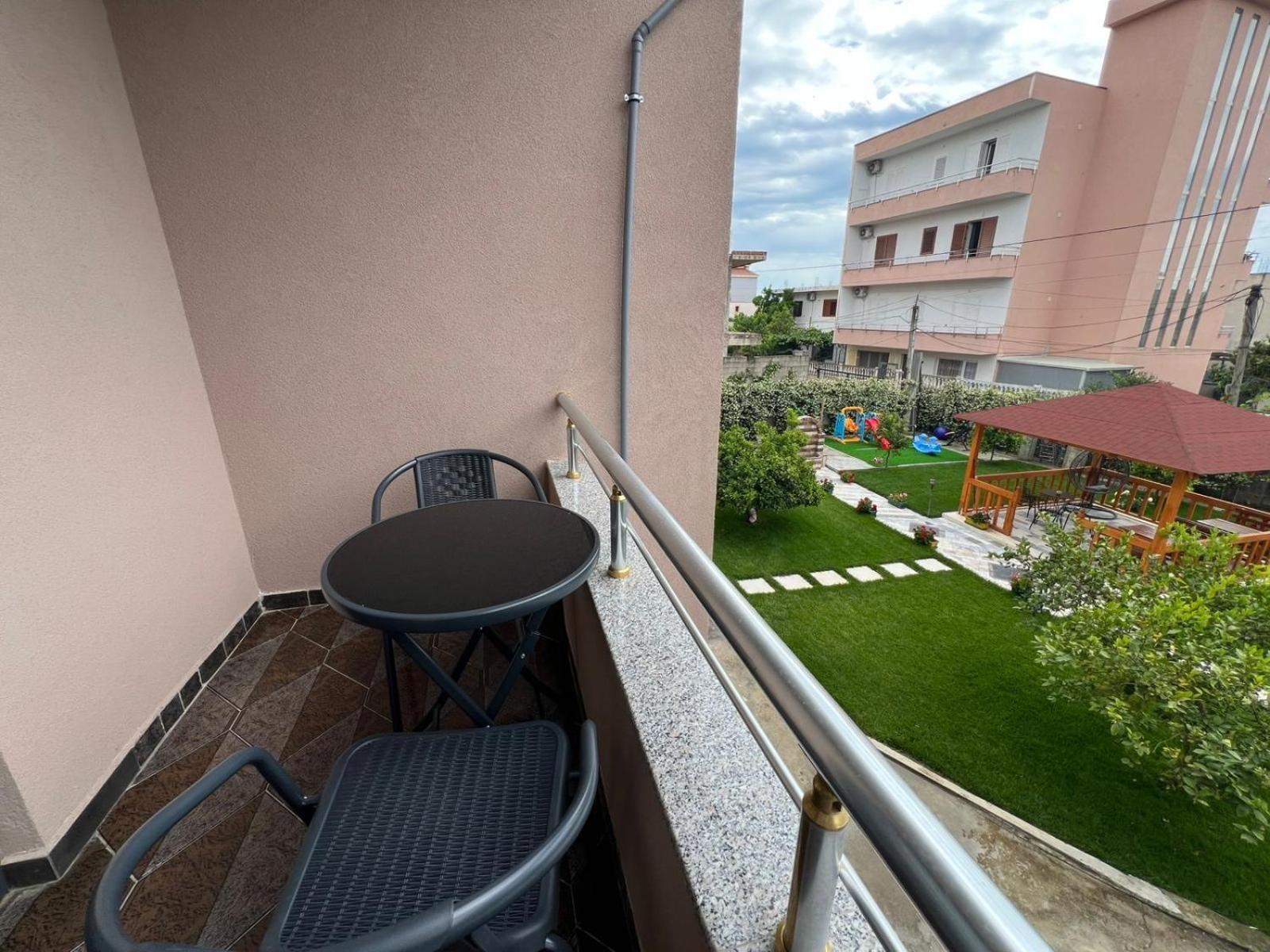 Sarvi * Durrës